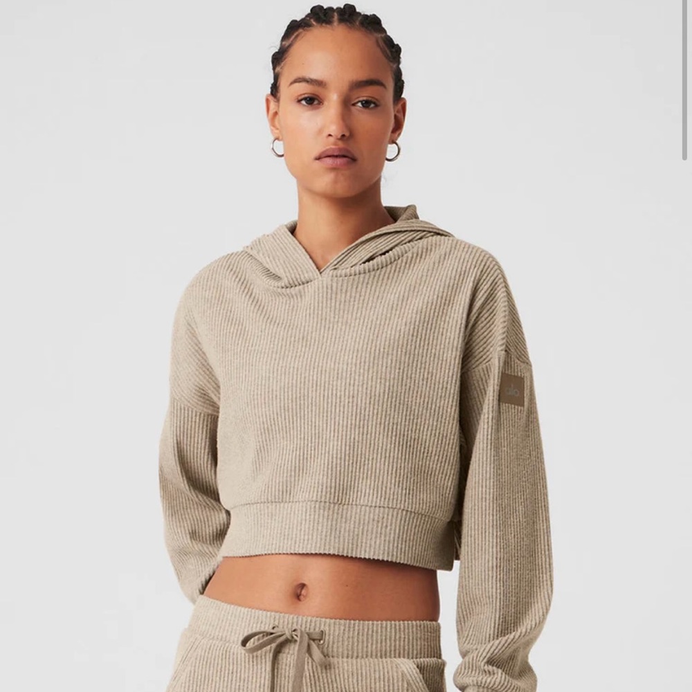 ALO Yoga Women's Cropped Ribbed Hoodie in Beige